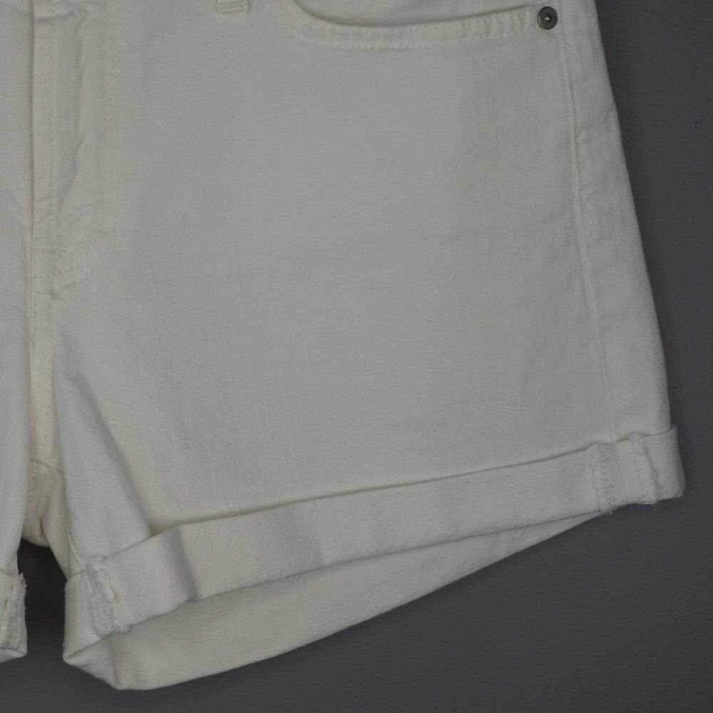 7 for All Mankind Mid Rise Rolled Cuffed Shorts in White Size 31 New - Picture 6 of 12